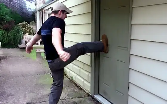 Homes security - Bolo Stick